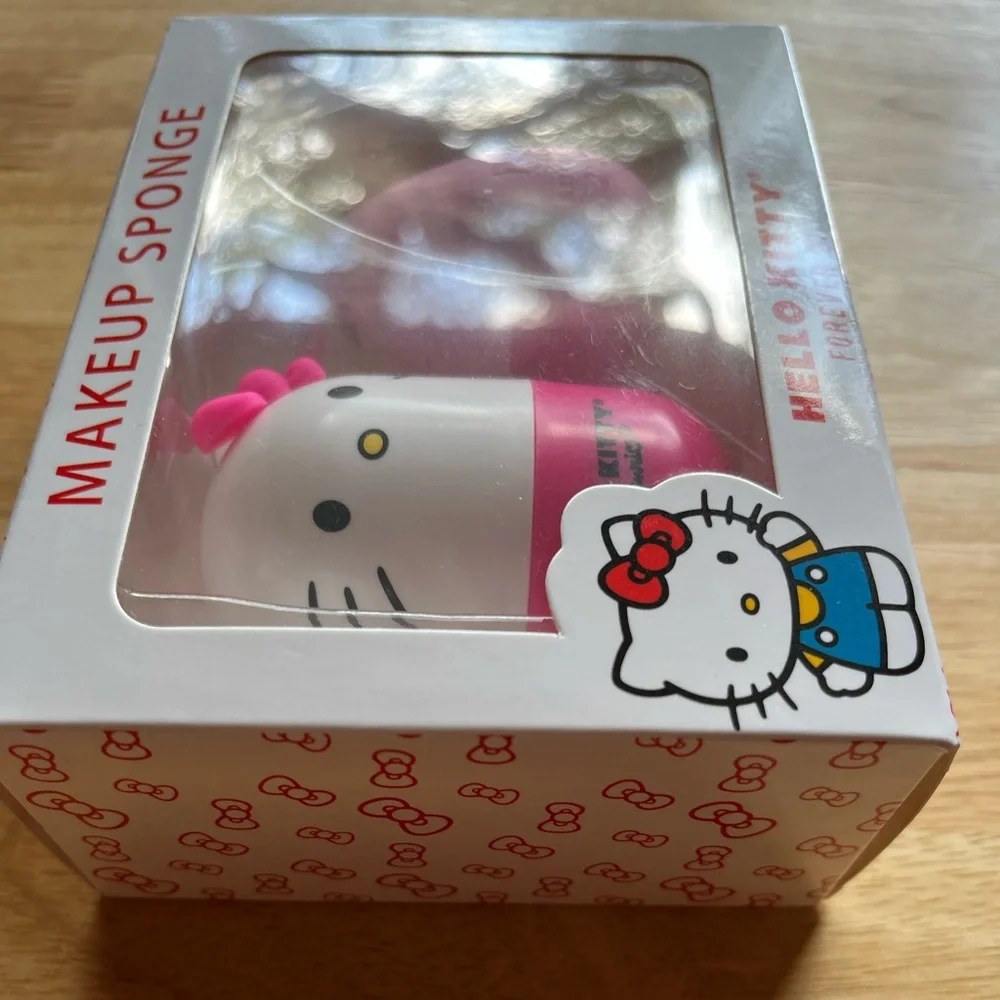 Hello Kitty Pink and White Makeup Sponge Duo - Picture 5 of 5